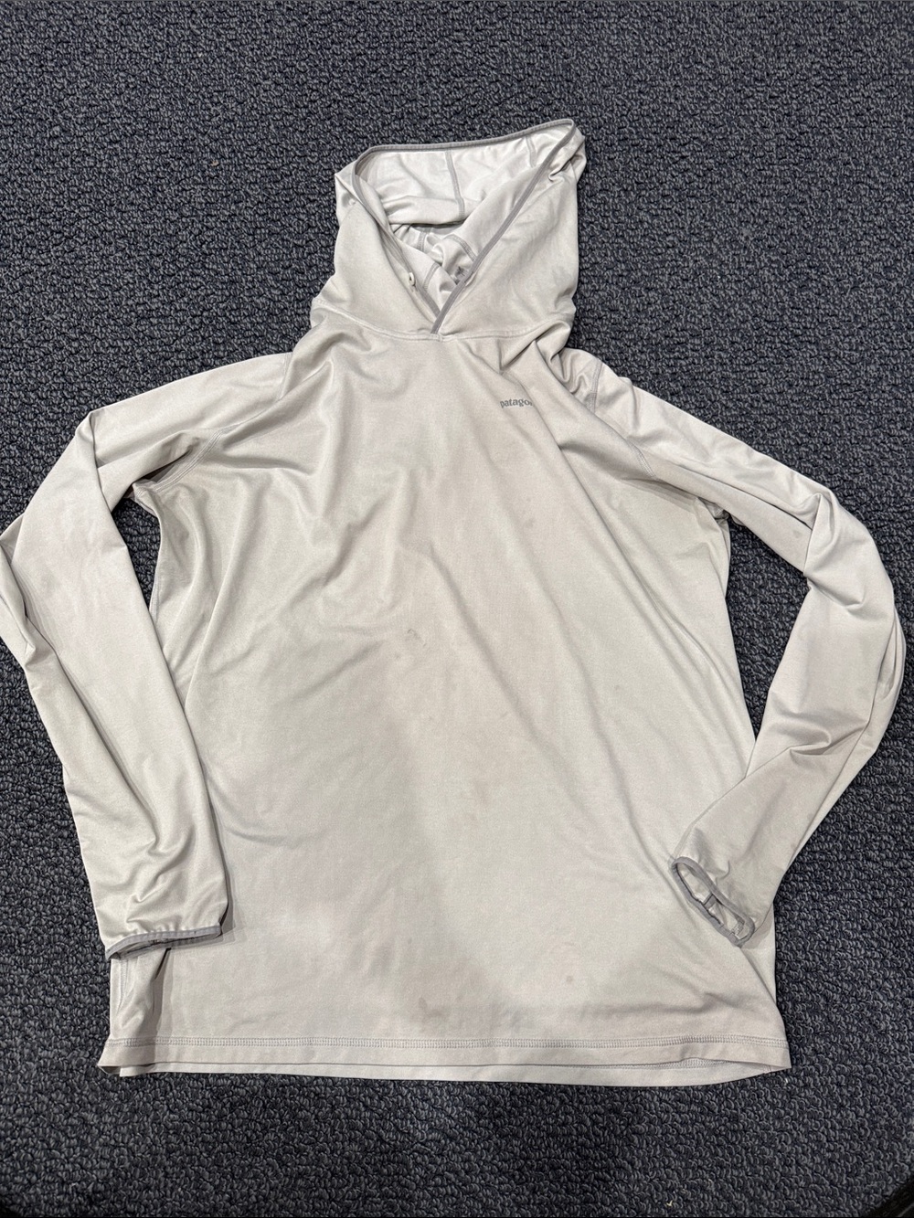 Patagonia Men’s Capilene cool Sun hoody Long Sleeve Top - Light Gray